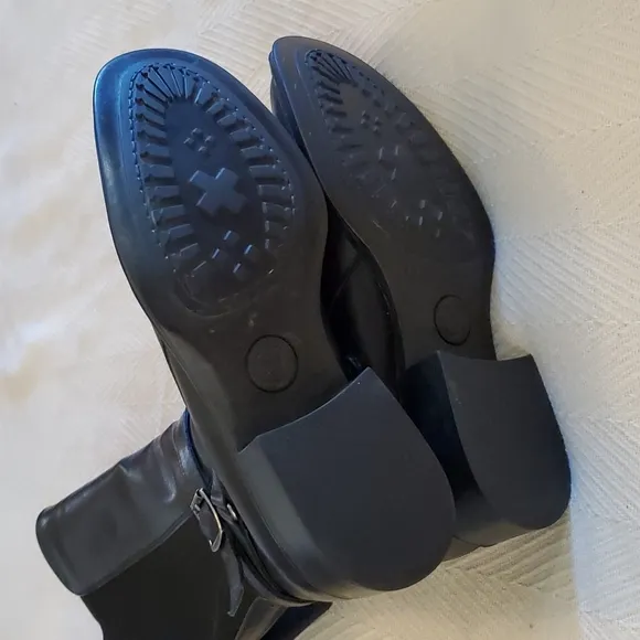 Aquatalia tall leather boots size 6