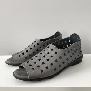 Arche Drick Slip On Metallic Silver Zip Heel Shoes Sandals Women's Sz 38 US 7