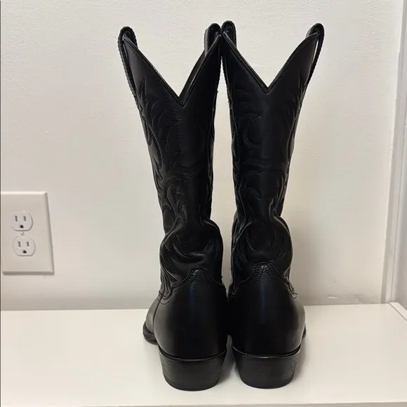 Ariat Black Cowboy Boots