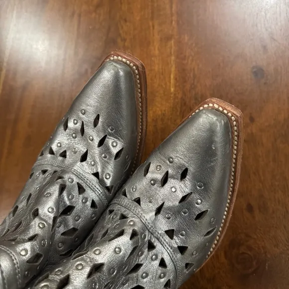ARIAT Dixon Studded Silver Metallic Cowboy Boots Size 7.5 B Western Festival