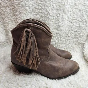 Ariat Duchess Fringed Leather‎ Western Ankle Boots sz 8.5