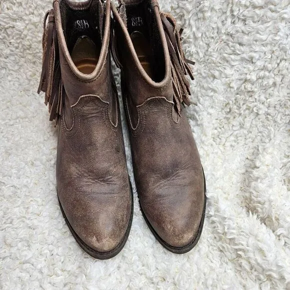 Ariat Duchess Fringed Leather‎ Western Ankle Boots sz 8.5