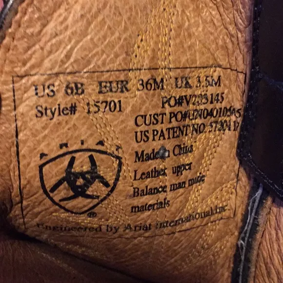 Ariat Ladies Black Western boots size 6B