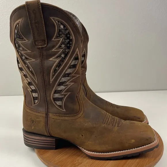 Ariat Men’s Distressed VentTek Hybrid Western Boots