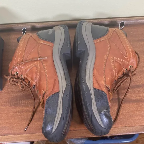 Ariat Terrain Boots size 8D