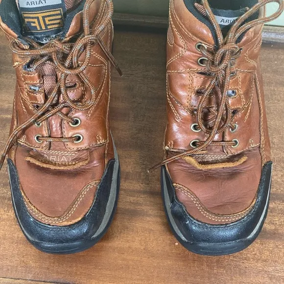 Ariat Terrain Boots size 8D