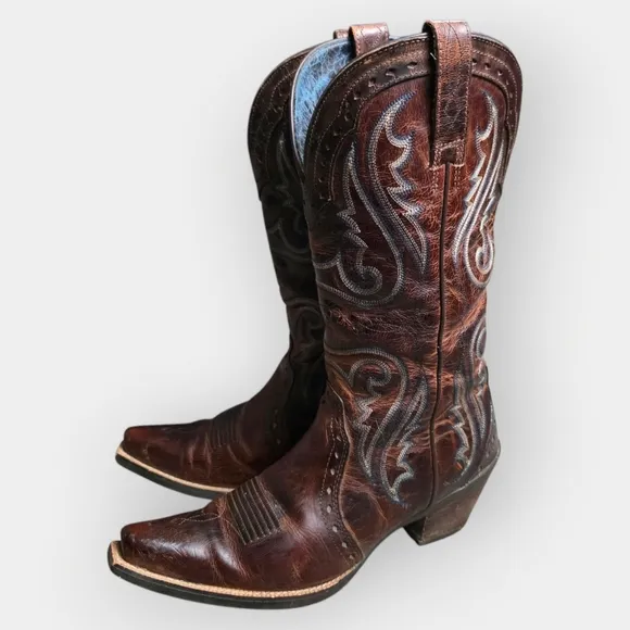 Ariat Women's Heritage Blue Stitched Boots, Snip Toe, Size 7.5B
