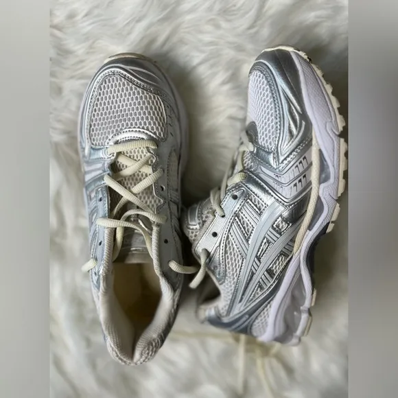ASICS Gel Kayano 14 Running Shoes White and Grey Men’s Size 9
