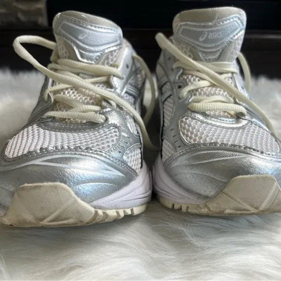 ASICS Gel Kayano 14 Running Shoes White and Grey Men’s Size 9