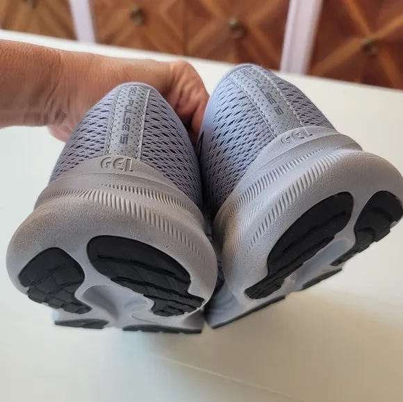ASICS Pulse 15 Running Shoes in Sheet Rock Carrier Grey
