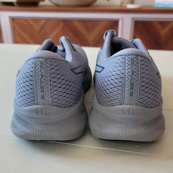 ASICS Pulse 15 Running Shoes in Sheet Rock Carrier Grey