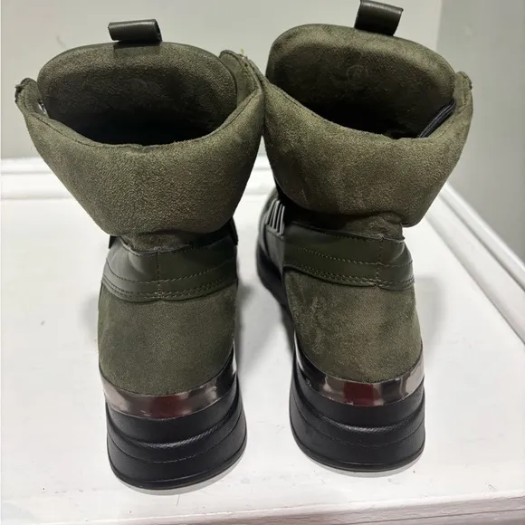 Atalina Women’s Hunter Army Green Contemporary High Ankle Boots -size 8