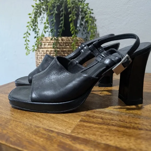 Authenticated Vintage Gucci Slingback Black Open Toe 4.5&quot; Heels Size‎ 5.5