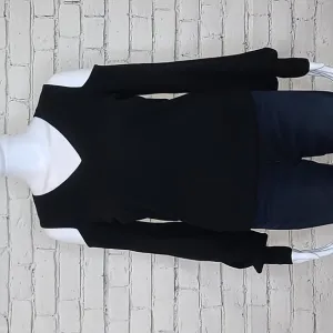 Autumn Cashmere Cold-Shoulder V-Neck Long Sleeve Cashmere Sweater in Black - NWT