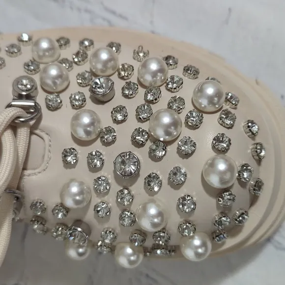 Azalea Wang, Twinkley Pearl Rhinestone Embellished Cream Lace-Up Ankle Boots 7.5