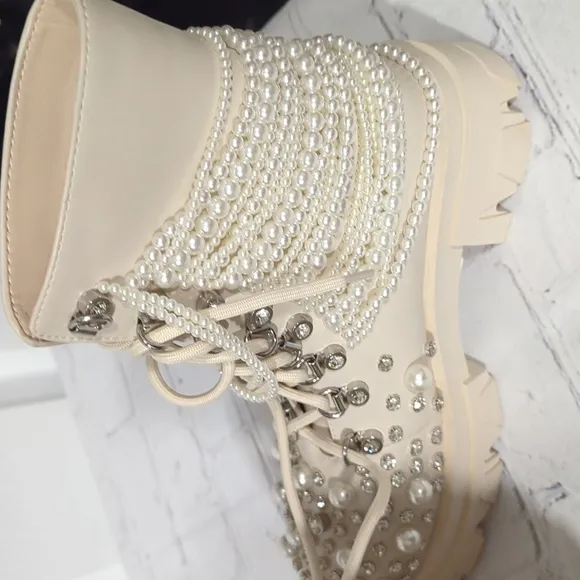 Azalea Wang, Twinkley Pearl Rhinestone Embellished Cream Lace-Up Ankle Boots 7.5