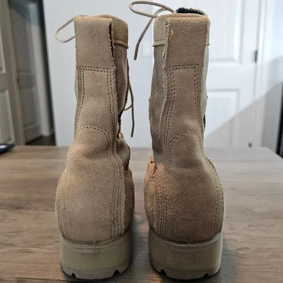 B. Belleville Combat Boots Men's Size 02.5 W Desert Tan Goretex Military Leather