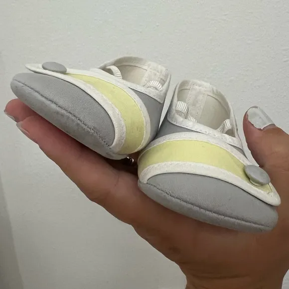 Baby Dior Crib Shoes Size 18 US 3