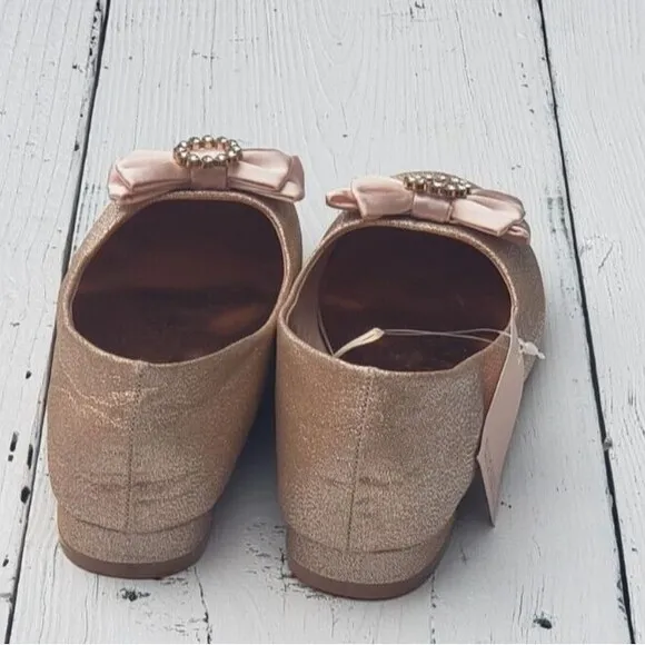 Badgley Mischka Low Heeled Ballerinas Kids Rose Gold Size 5Y NEW