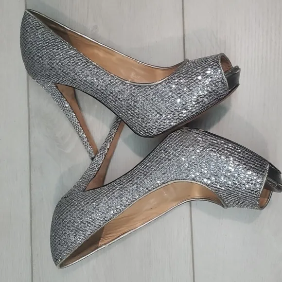 Badgley Mischka Womens Sparkly Glitter High Heels Open Toe shoes sz 7M