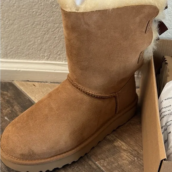 Bailey Bow UGGS.