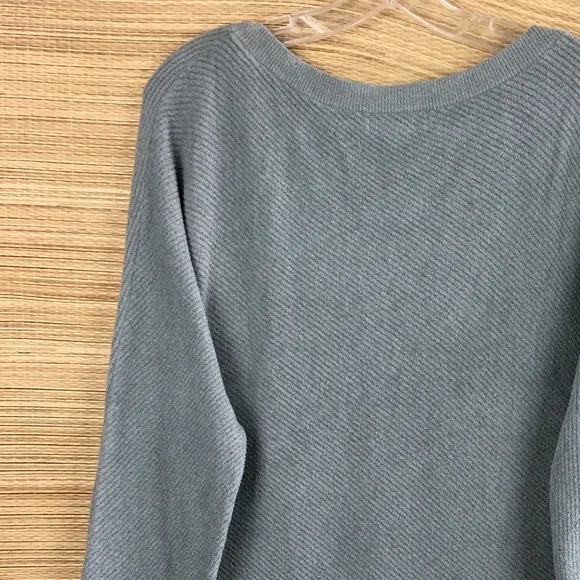 Barefoot Dreams - CozyChic Ultra Lite Diagonal Rib Dolman Pullover in Sage Sz L