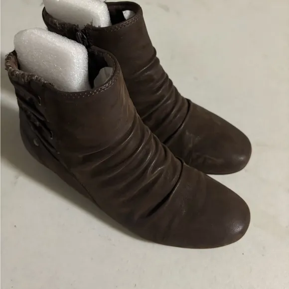 Baretrap Brown Ankle Boots Size 7