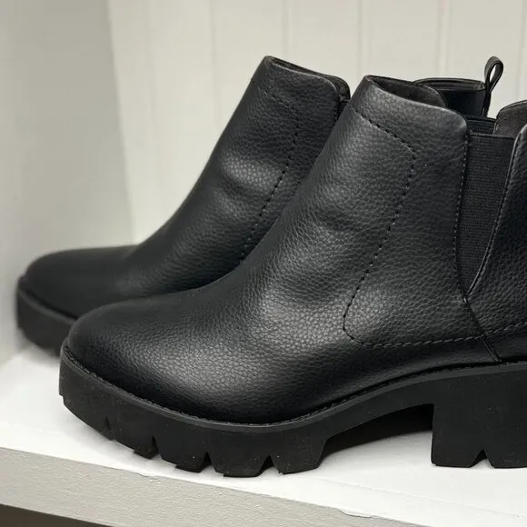 BC By Seychelles Fight for your right boot Size 9.5