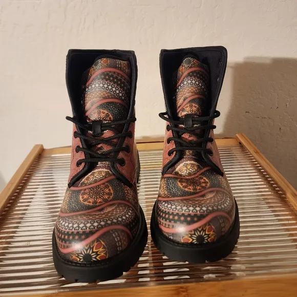 Beautiful Comfort boots rare New Custom Rare
