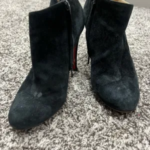 bella Suede Ankle Boots