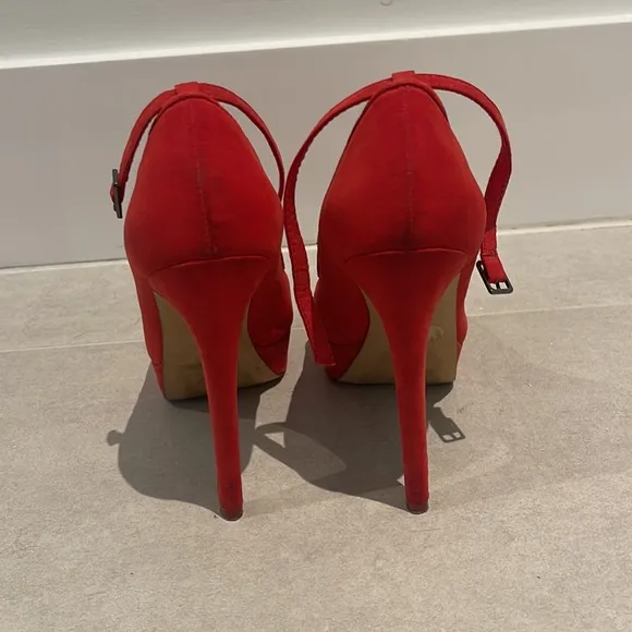 Bershka women size 36 6 red open toe heel stilleto shoes suede type fabric