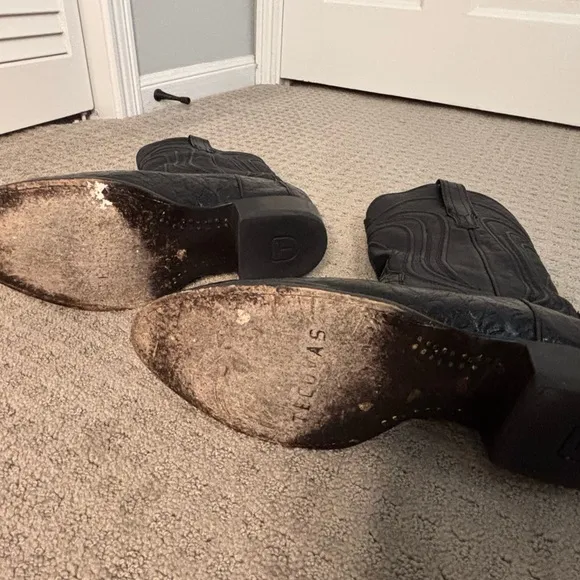 Black Cayman Leather Tecovas Boots