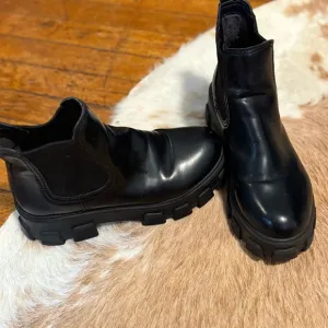 Black Leather circus by Sam Edelman chunky Boots