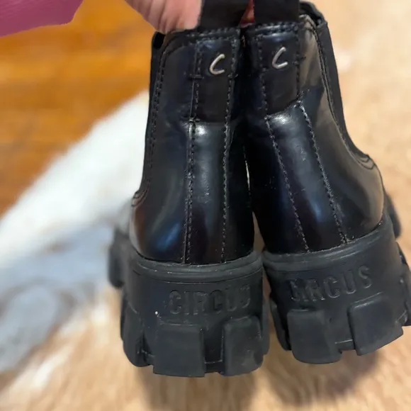 Black Leather circus by Sam Edelman chunky Boots
