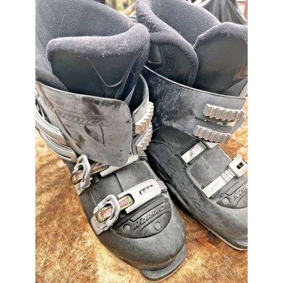 Black Size 26 300mm Nordica B7 Hyglenlcal Women's Downhill Ski‎ Boots