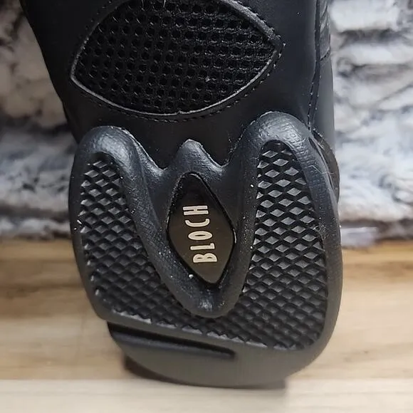 BLOCH WOMAN'S TRINITY BLACK LEATHER SPLIT SOLE DANCE SNEAKER NWOB🎶LETS DANCE🎶