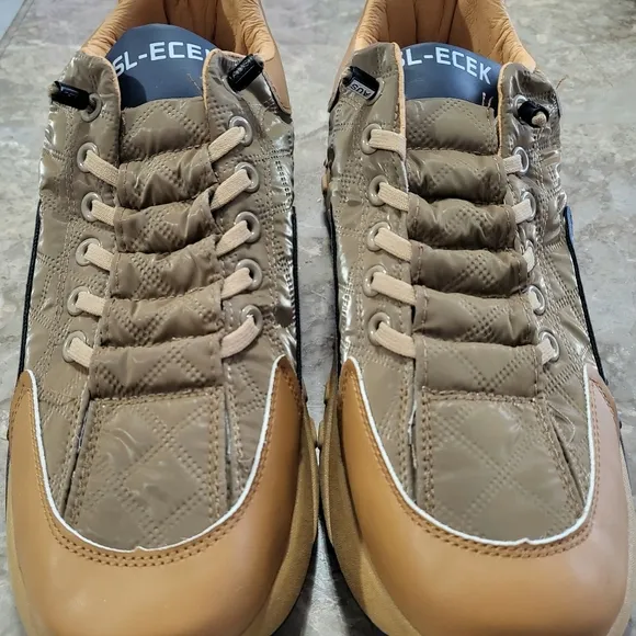 BLS-ECKE AIR Leather Slip On Sneakers Running Shoes Men’s 43.  New/no tag- box.
