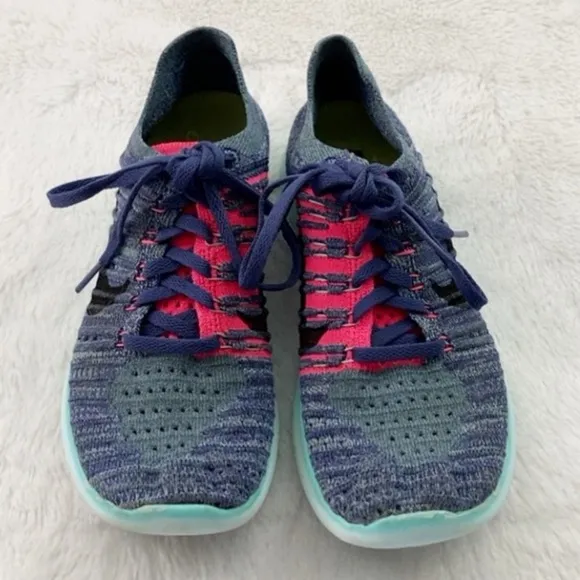 Blue and Pink Nike Free Run Flyknit Tennis Running Shoes, size 6