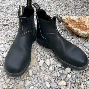 Blundstone Black Chelsea Boots Sleek Design