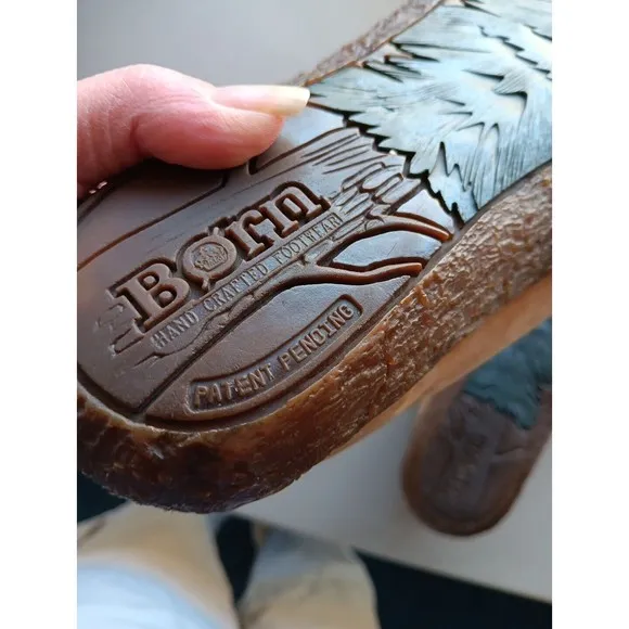 BORN Hand Crafted Shoes  Leather Lace Up Tree Carved on Bottom Sole Sz 8 Unique