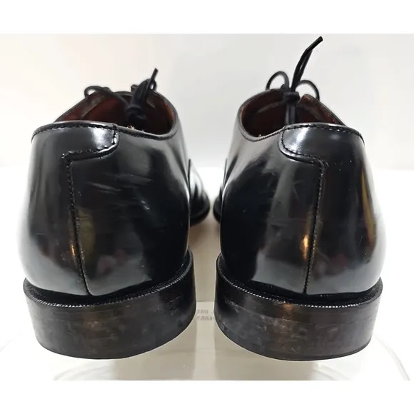 Bostonian Classics~ Men's Size 9.5W~ Black Leather Oxford Shoes.