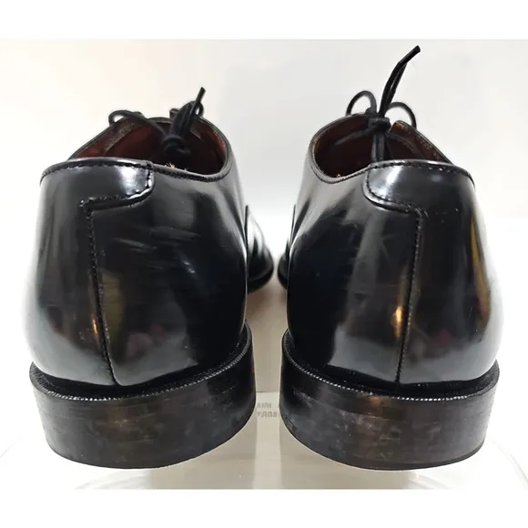 Bostonian Classics~ Men's Size 9.5W~ Black Leather Oxford Shoes.