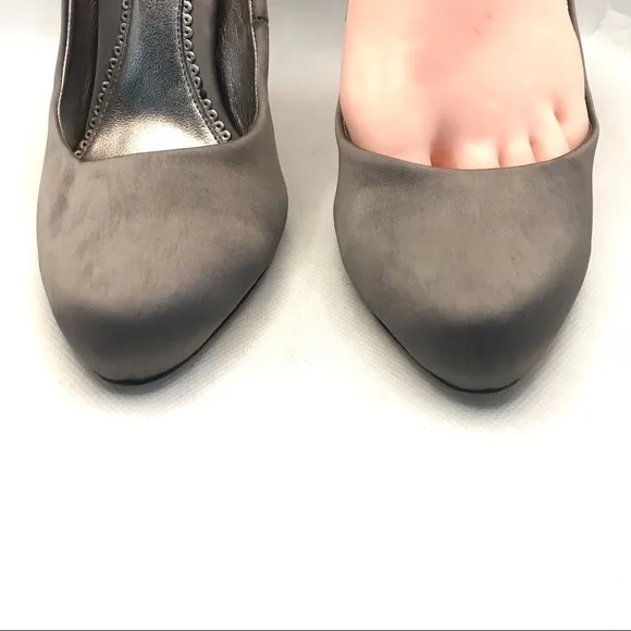 BOURNE ENGLAND GRAY SATIN BOW DETAIL SHOES WITH RHINESTONE HEELS (37)