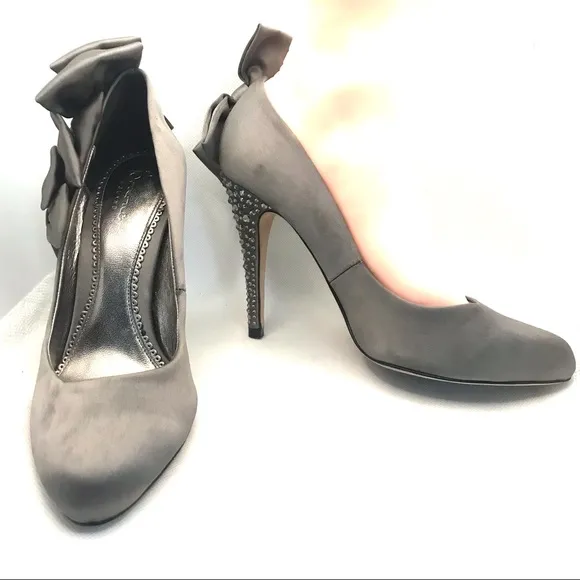 BOURNE ENGLAND GRAY SATIN BOW DETAIL SHOES WITH RHINESTONE HEELS (37)