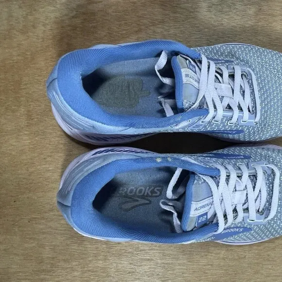 Brooks Adrenaline GTS 22 Women's Size 9.5 B Blue Pink Mesh Running Shoes