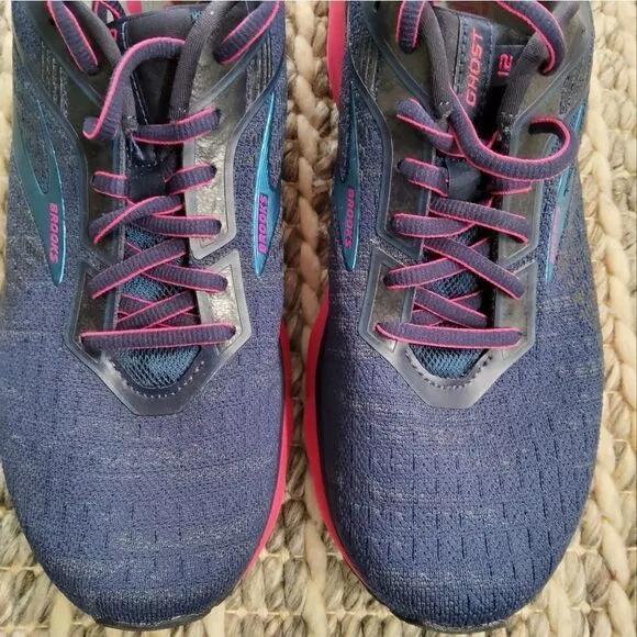 Brooks Ghost 12 Running Shoes Size 10,5