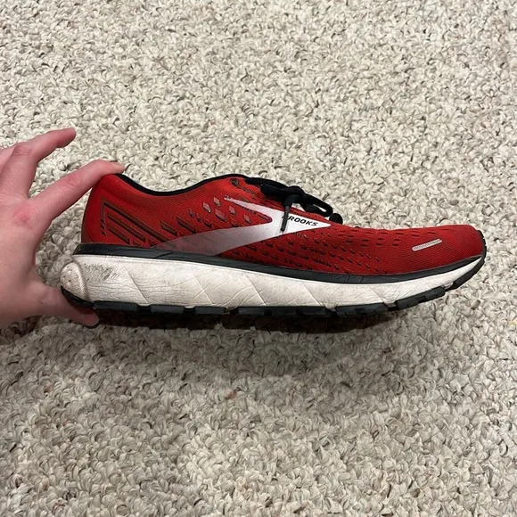 Brooks Ghost 13 Running Shoes Red Men's Sz 9 Activewear