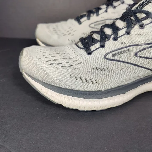 Brooks Glycerin 19 Women's Athletic Sneaker Cool Gray White Running Shoe Size 11