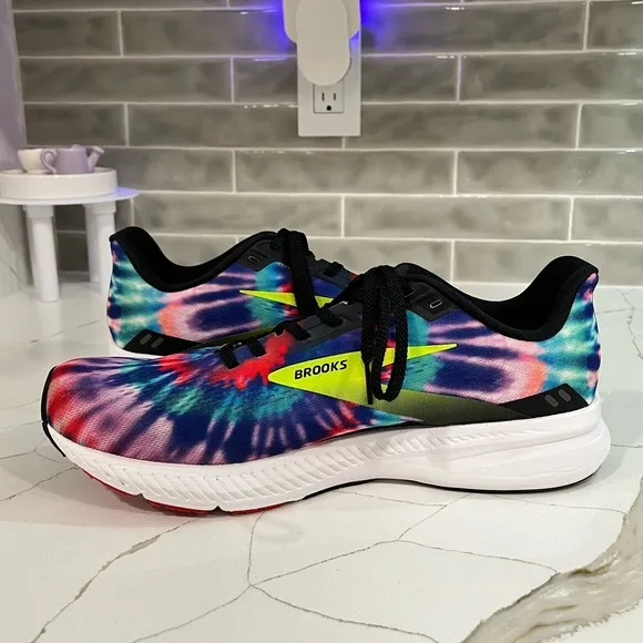 Brooks Launch 8 Running Shoes. Men’s Size 10.5 Color Multicolor.