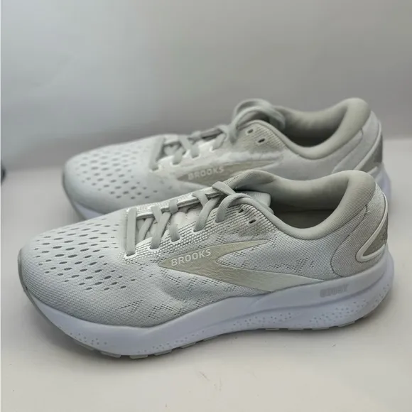 Brooks Women’s Size 7 Ghost 16 White Running Athletic Shoes